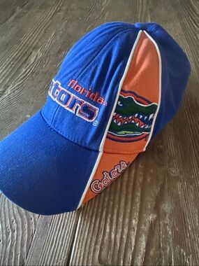 Vintage embroidered Florida Gators Blue & Orange Team Logo Baseball Cap